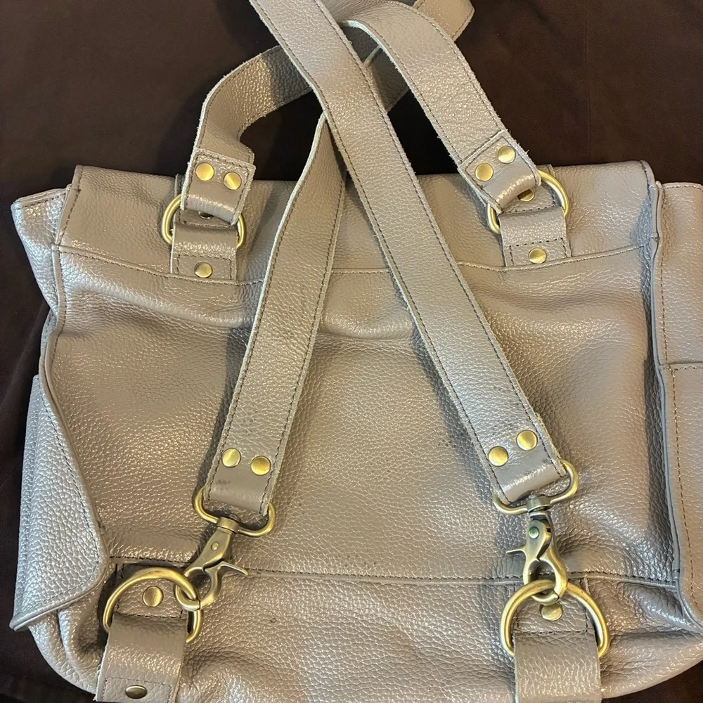 VereVerto Grey Leather Convertible Backpack-Handbag - Picture 2 of 4